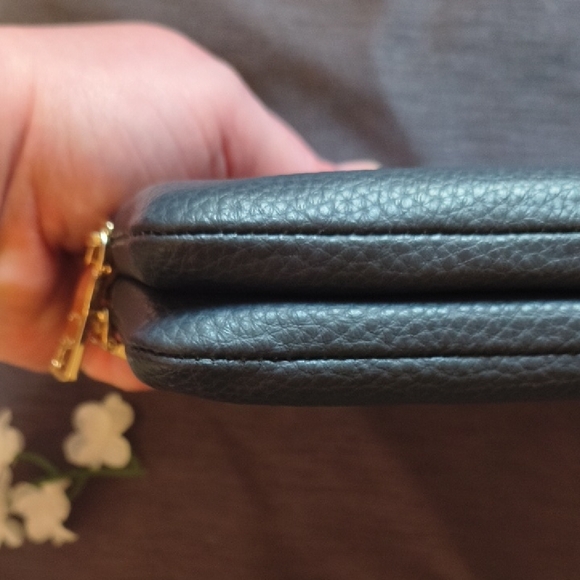 Coach Navy Leather Wristlet DOUBLE ZIP - Picture 8 of 9